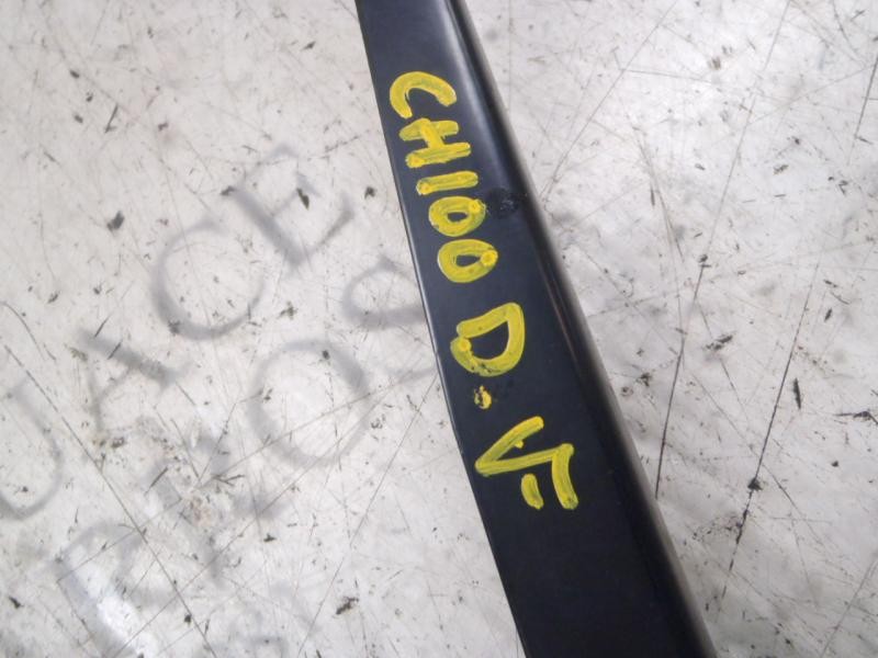 Recambio de brazo limpia delantero derecho para chevrolet spark ls referencia OEM IAM   