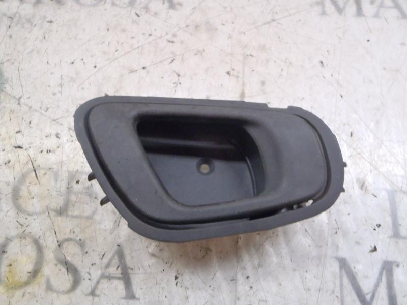 Recambio de maneta interior delantera derecha para chevrolet spark ls referencia OEM IAM   