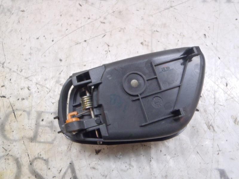 Recambio de maneta interior delantera derecha para chevrolet spark ls referencia OEM IAM   