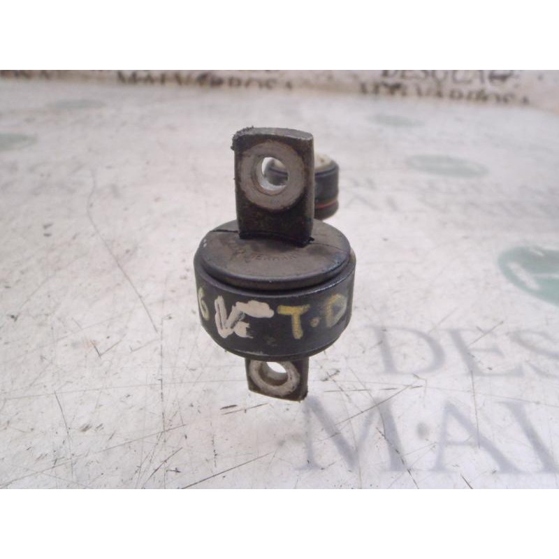 Recambio de tirante trasero derecho para audi a4 berlina (8e) 3.0 tdi quattro (150kw) referencia OEM IAM 8E0505465AF  