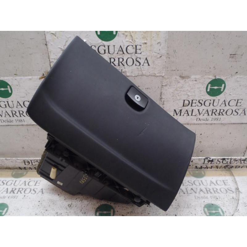 Recambio de guantera para peugeot 407 st sport referencia OEM IAM   