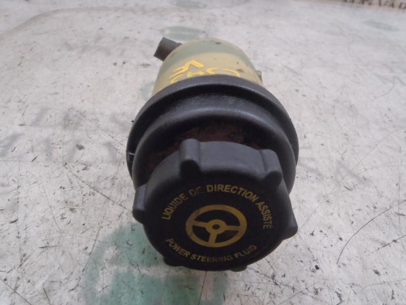 Recambio de deposito servo para ford mondeo ber. (ca2) trend referencia OEM IAM 1789056  