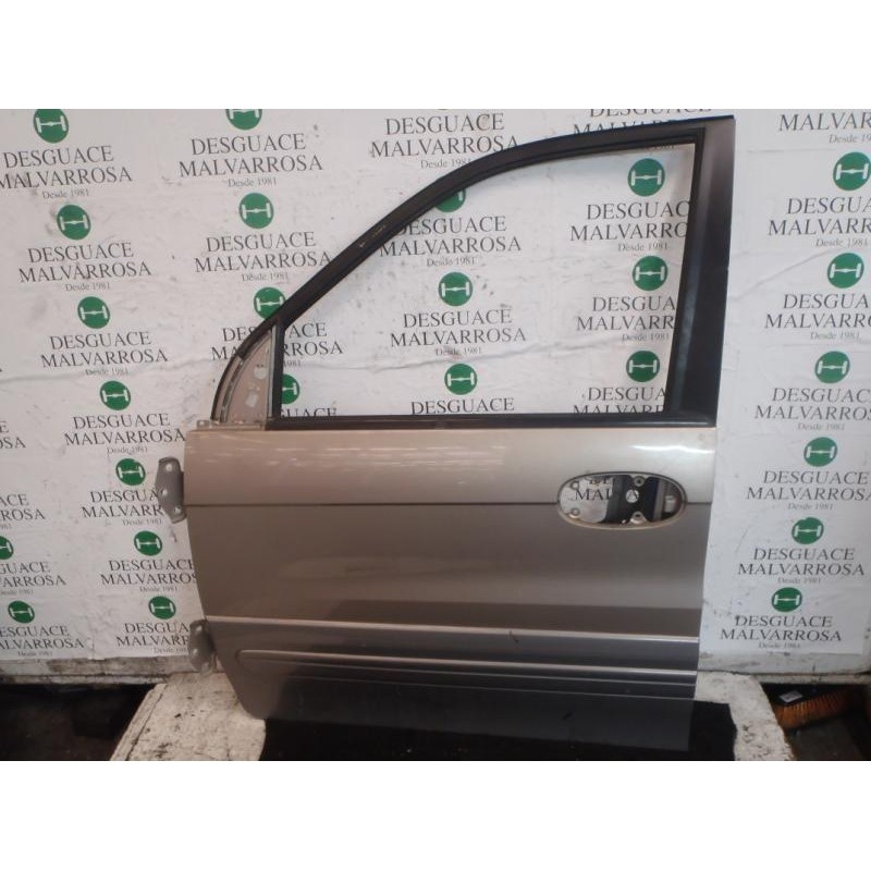 Recambio de puerta delantera izquierda para kia carnival ii 2.9 cdri ex referencia OEM IAM   