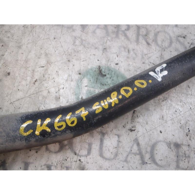 Recambio de brazo suspension superior delantero derecho para kia carnival ii 2.9 cdri ex referencia OEM IAM   