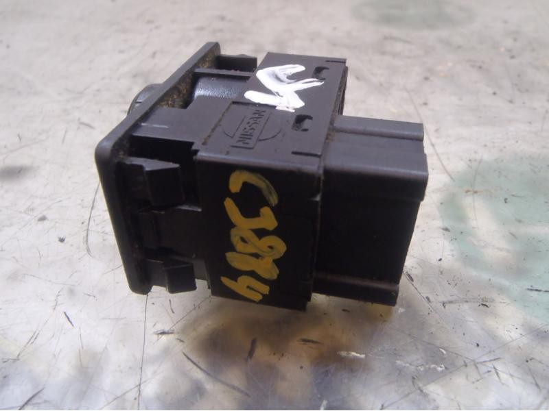 Recambio de mando retrovisor para nissan atleon 120.35 referencia OEM IAM   