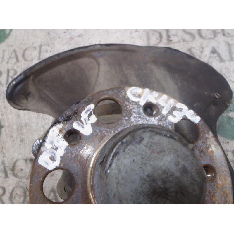 Recambio de mangueta delantera izquierda para mercedes-benz clase c (w203) berlina 180 (203.035) referencia OEM IAM A2093320001 