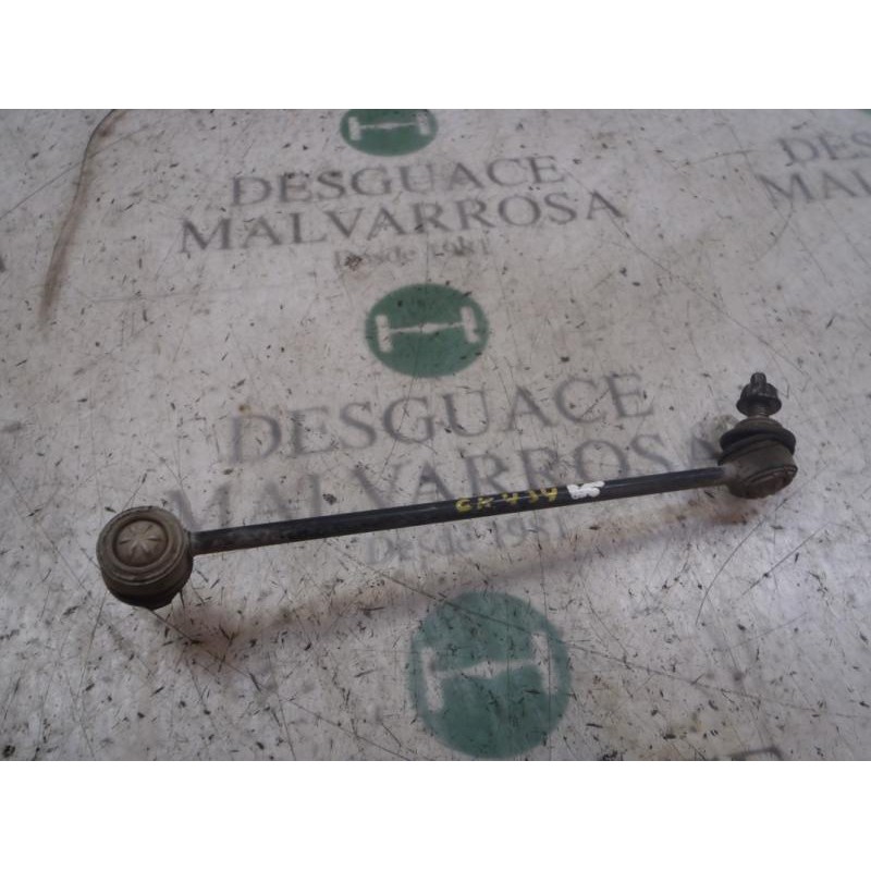 Recambio de tirante delantero derecho para mercedes-benz clase c (w203) berlina 180 (203.035) referencia OEM IAM A2033202889  