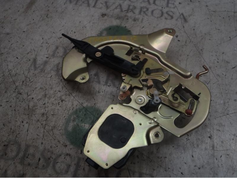 Recambio de cerradura puerta lateral derecha para kia carnival ii 2.9 cdri ex referencia OEM IAM   