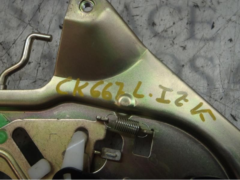 Recambio de cerradura puerta lateral izquierda para kia carnival ii 2.9 cdri ex referencia OEM IAM   