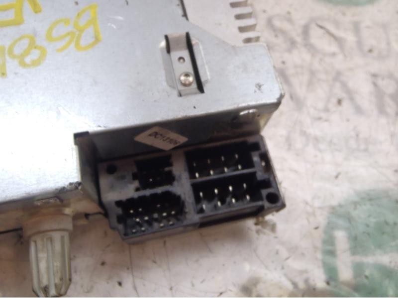 Recambio de sistema audio / radio cd para renault clio ii fase ii (b/cb0) campus referencia OEM IAM   
