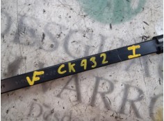 Recambio de brazo limpia delantero izquierdo para peugeot 308 confort referencia OEM IAM    2