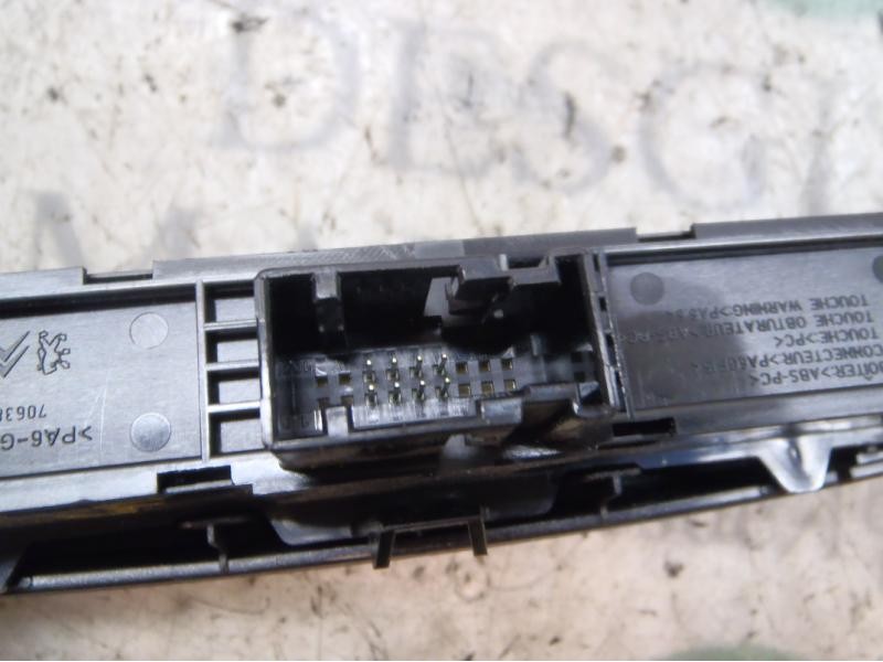 Recambio de warning para peugeot 308 confort referencia OEM IAM   