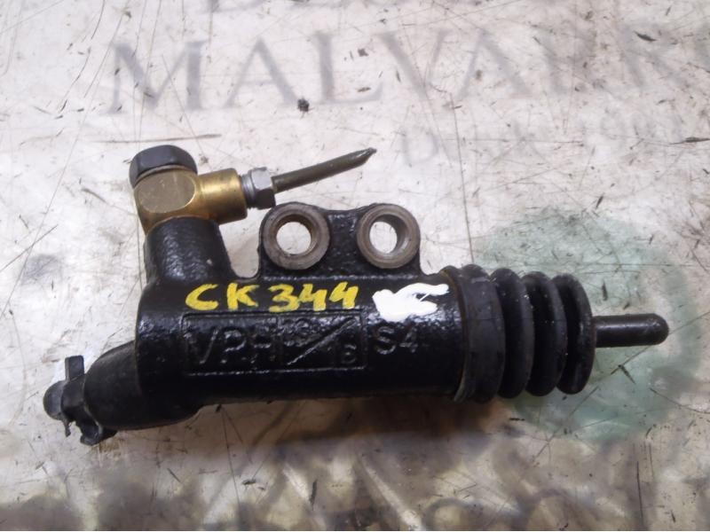 Recambio de bombin embrague para kia venga 1.4 cat referencia OEM IAM 4171023310  