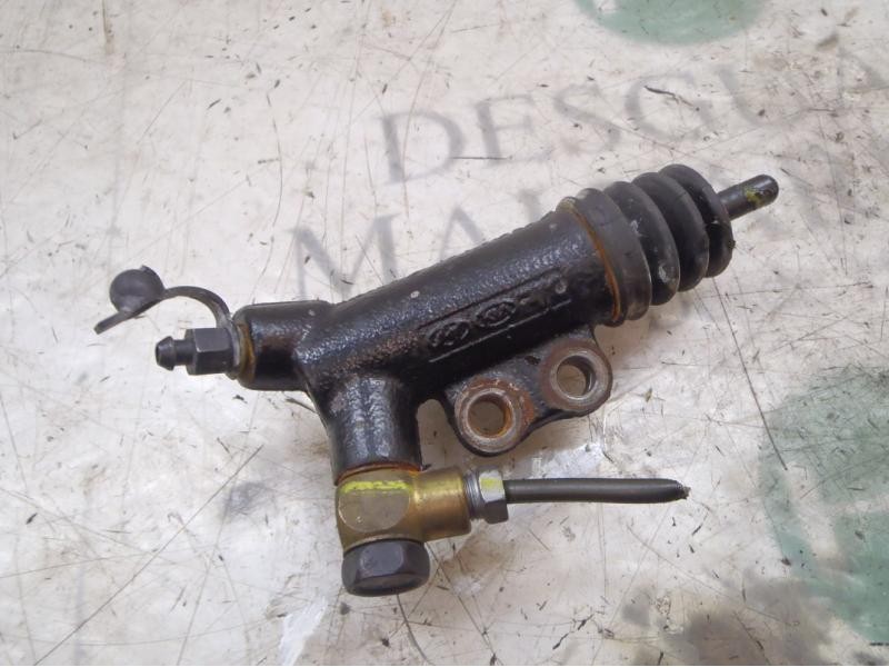 Recambio de bombin embrague para kia venga 1.4 cat referencia OEM IAM 4171023310  