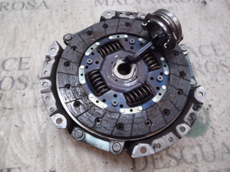 Recambio de kit embrague para kia venga 1.4 cat referencia OEM IAM 4110023138  