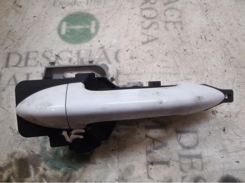 Recambio de maneta exterior delantera derecha para kia venga 1.4 cat referencia OEM IAM 826511P050  