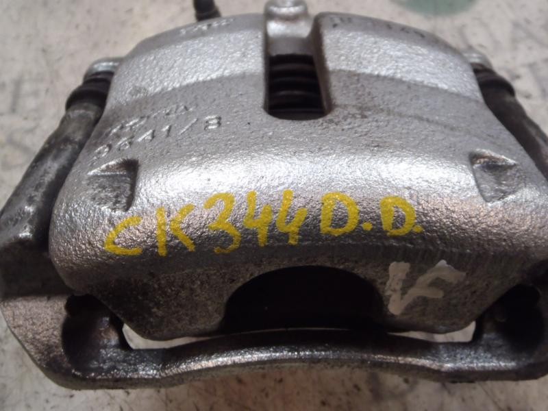 Recambio de pinza freno delantera derecha para kia venga 1.4 cat referencia OEM IAM 581901PA00  