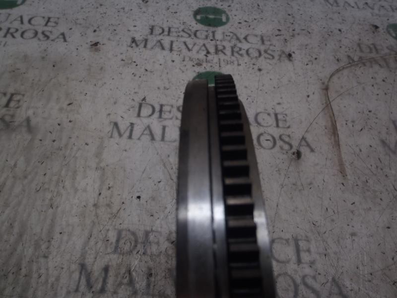 Recambio de volante motor para kia venga 1.4 cat referencia OEM IAM 232002B020  