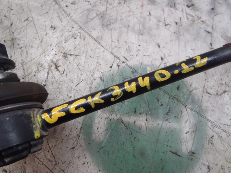 Recambio de tirante delantero izquierdo para kia venga 1.4 cat referencia OEM IAM 548301P000  