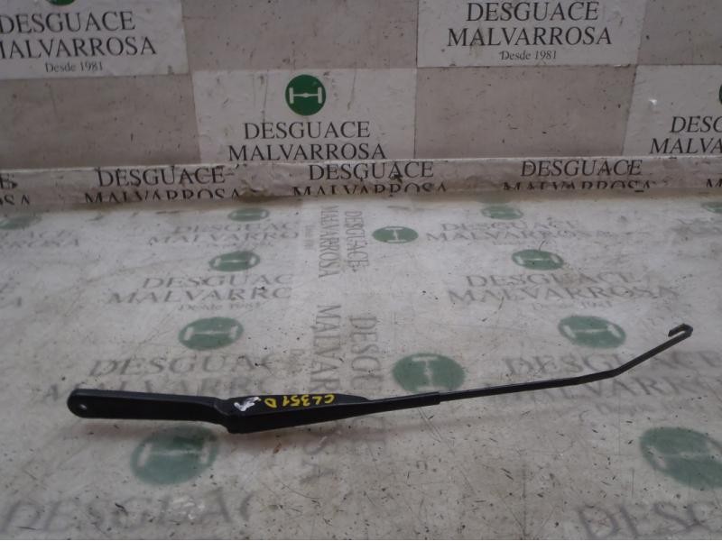 Recambio de brazo limpia delantero derecho para citroën berlingo xtr 1,6 hdi 92 referencia OEM IAM   