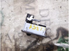 Recambio de piloto interior para citroën berlingo xtr 1,6 hdi 92 referencia OEM IAM    2