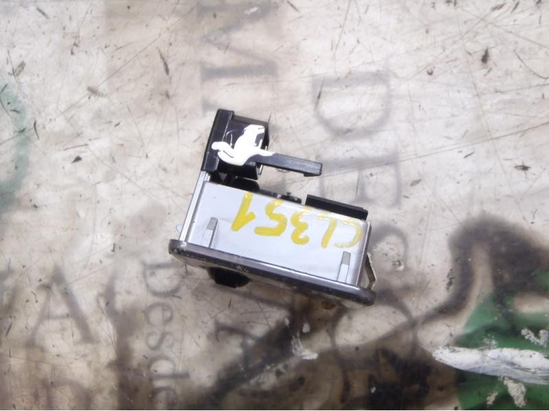 Recambio de piloto interior para citroën berlingo xtr 1,6 hdi 92 referencia OEM IAM   