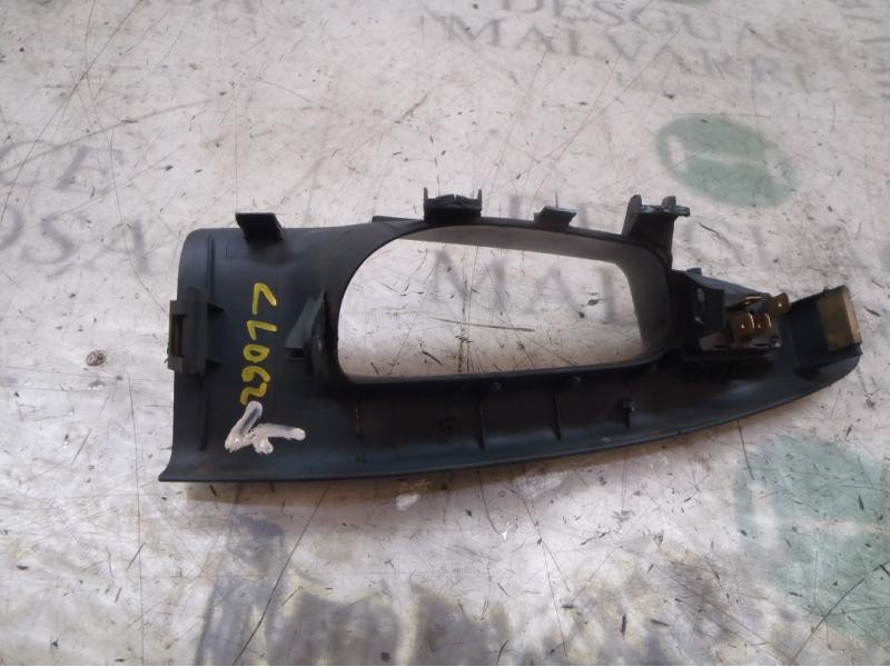 Recambio de mando elevalunas delantero derecho para audi a4 berlina (b5) 1.8 referencia OEM IAM   