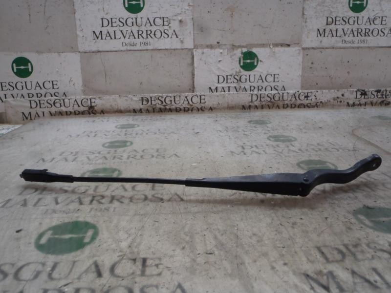 Recambio de brazo limpia delantero izquierdo para opel corsa d cmon referencia OEM IAM   