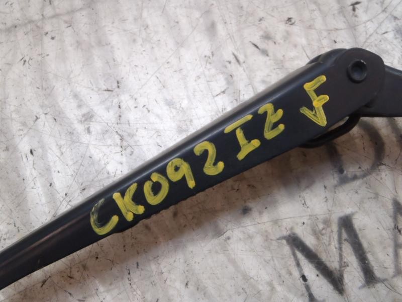 Recambio de brazo limpia delantero izquierdo para opel corsa d cmon referencia OEM IAM   