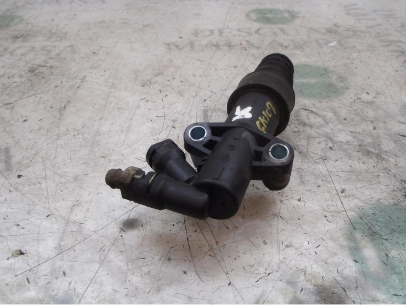 Recambio de bombin embrague para peugeot 207 x-line referencia OEM IAM   