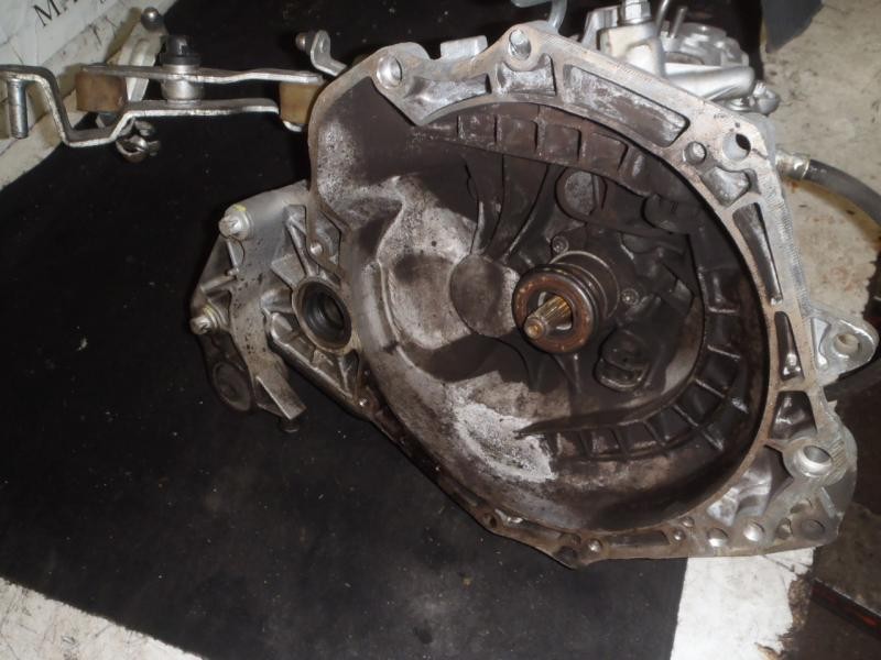 Recambio de caja cambios para opel corsa c club referencia OEM IAM  F13 C384 