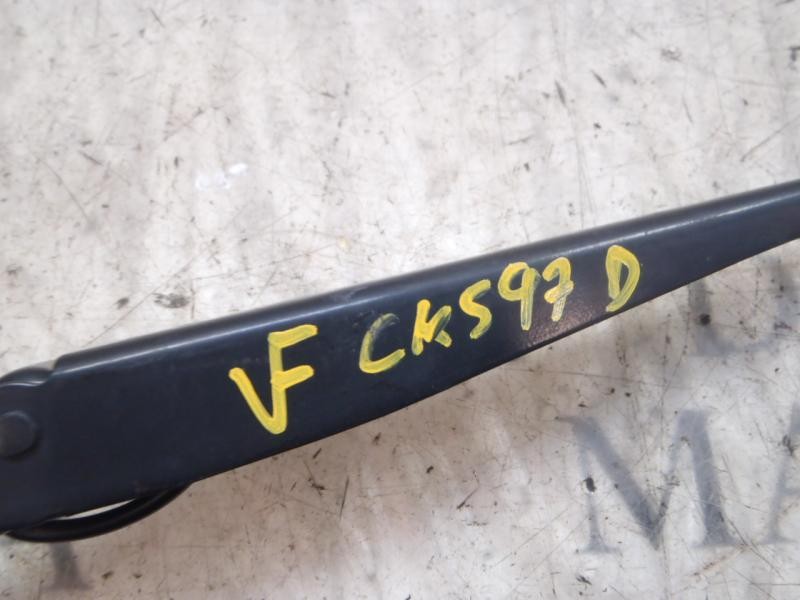 Recambio de brazo limpia delantero derecho para ford fiesta (cb1) trend referencia OEM IAM   