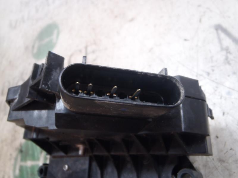 Recambio de cerradura puerta trasera derecha para ford fiesta (cb1) trend referencia OEM IAM   