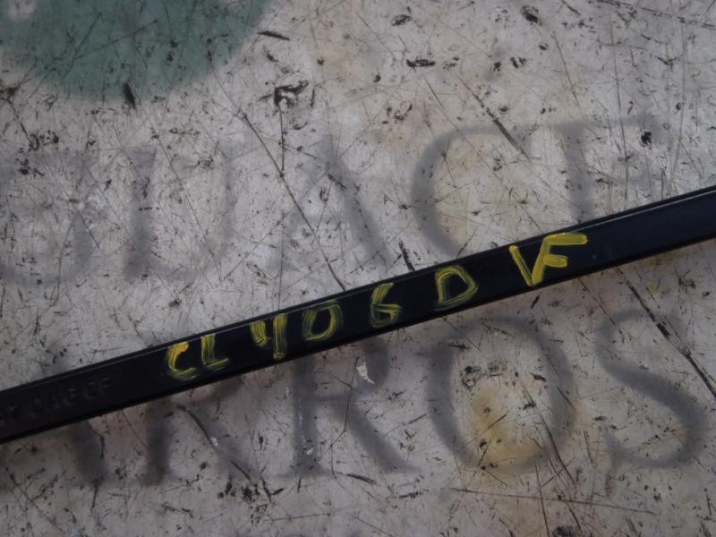 Recambio de brazo limpia delantero derecho para peugeot 207 x-line referencia OEM IAM   