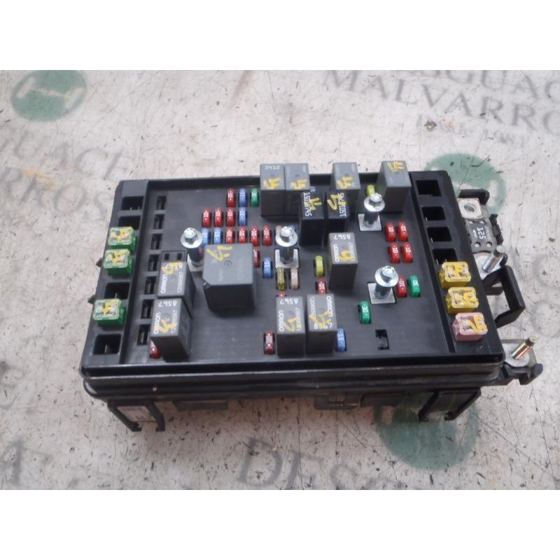 Recambio de caja reles / fusibles para gmc chevrolet trail blazer lt referencia OEM IAM 15120876 151208761 34632343