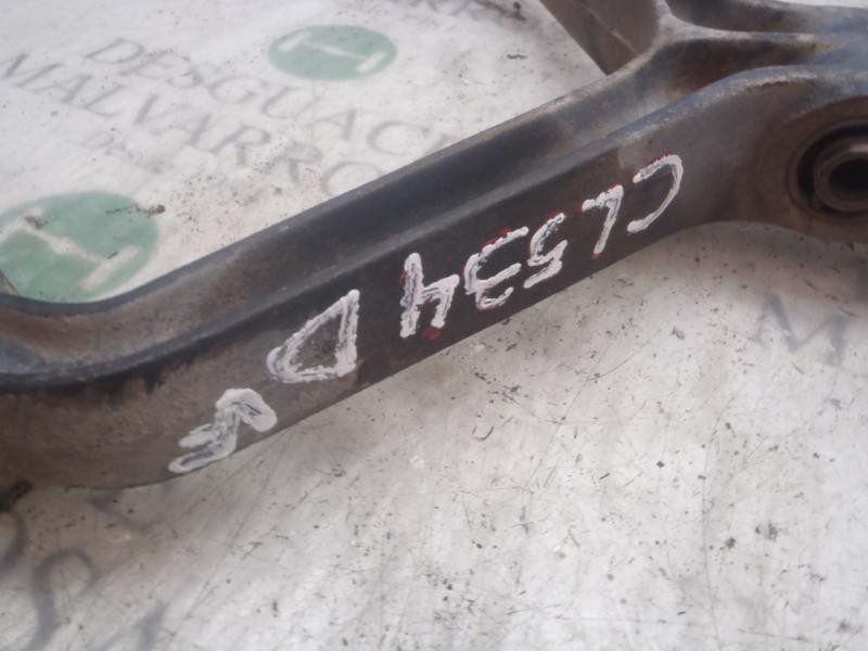 Recambio de brazo suspension inferior delantero derecho para kia pregio ii (tb) (2004 =>) basis referencia OEM IAM   