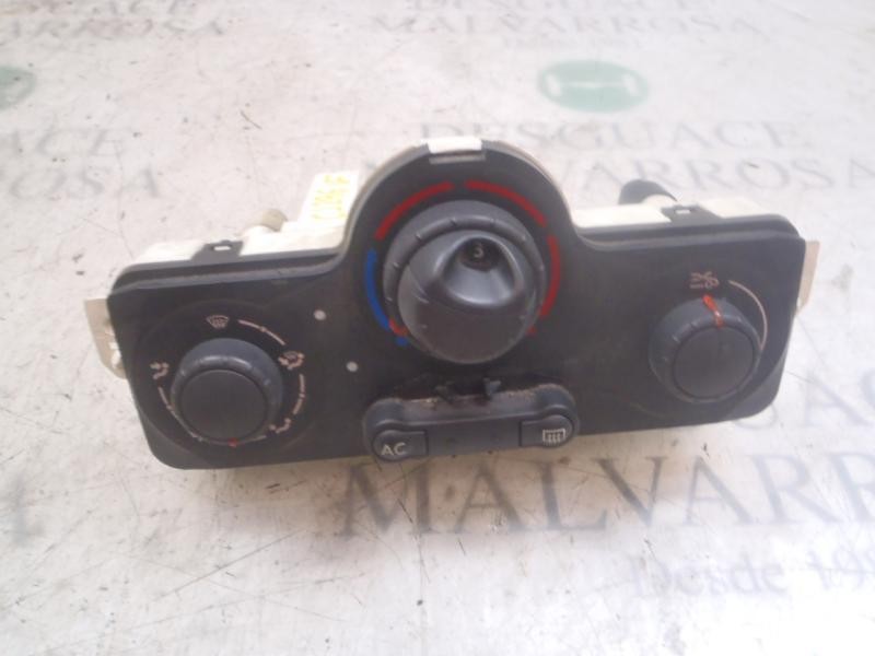 Recambio de mando calefaccion / aire acondicionado para renault modus confort dynamique referencia OEM IAM 7701070473  