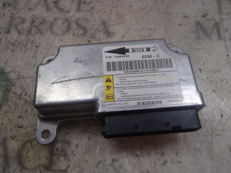 Recambio de centralita airbag para cadillac srx 3.6 v6 cat referencia OEM IAM 22759676 15894240 15894240