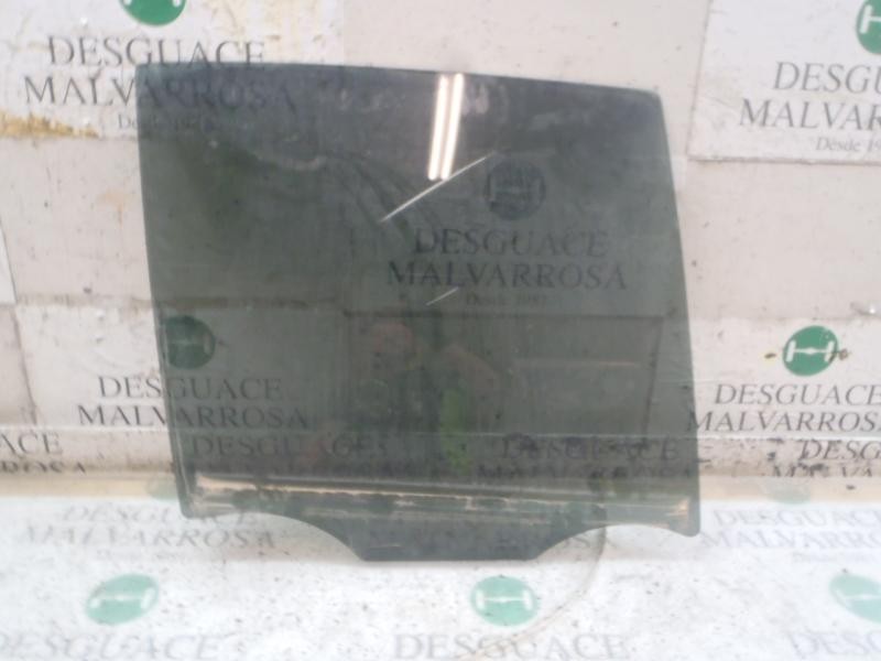 Recambio de cristal puerta trasero derecho para cadillac srx 3.6 v6 cat referencia OEM IAM 10385016  
