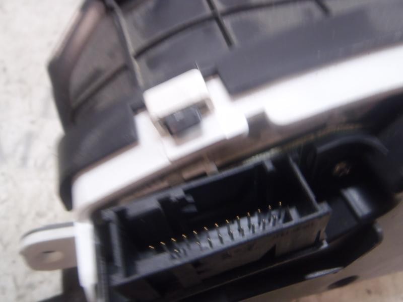 Recambio de cuadro instrumentos para cadillac srx 3.6 v6 cat referencia OEM IAM 25961449 TN2574502661 TN2574502661