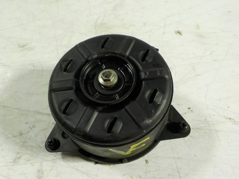Recambio de electroventilador para cadillac srx 3.6 v6 cat referencia OEM IAM 88957423 AX1680009242 AX1680009242
