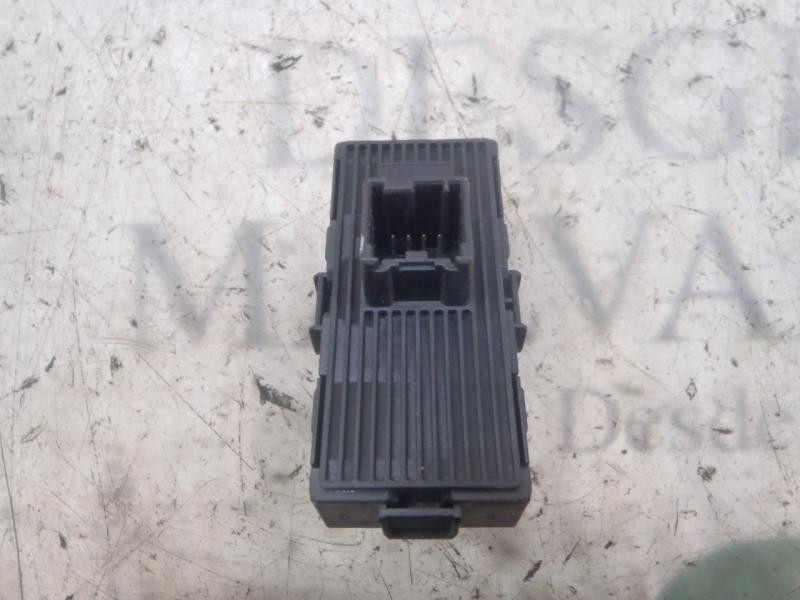 Recambio de mando elevalunas trasero derecho para cadillac srx 3.6 v6 cat referencia OEM IAM 25917255 10378748 10378748