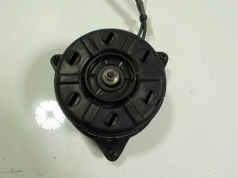 Recambio de electroventilador para cadillac srx 3.6 v6 cat referencia OEM IAM 88957422 AX1680009254 AX1680009254