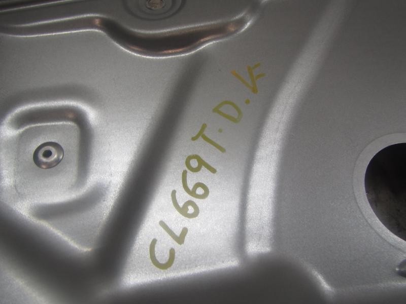 Recambio de elevalunas trasero derecho para kia cee´d concept referencia OEM IAM 834811H000  