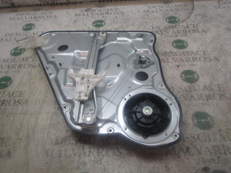 Recambio de elevalunas trasero derecho para kia cee´d concept referencia OEM IAM 834811H000  