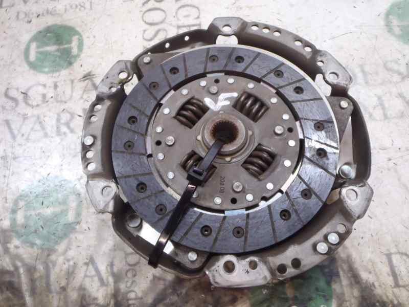 Recambio de kit embrague para nissan micra (k12e) acenta referencia OEM IAM   