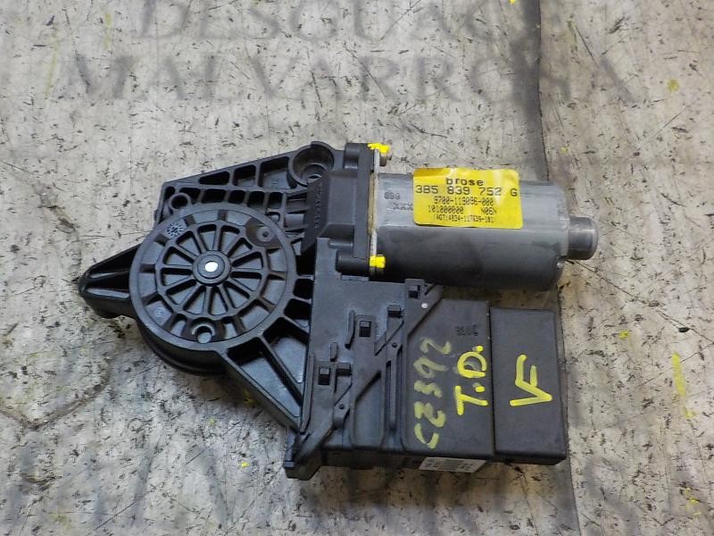 Recambio de motor elevalunas trasero derecho para volkswagen passat berlina (3b2) 1.8 20v turbo referencia OEM IAM   