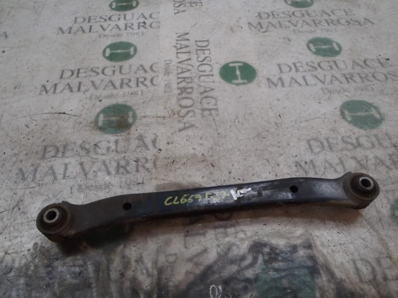 Recambio de brazo suspension superior trasero izquierdo para kia cee´d concept referencia OEM IAM 551001H000  