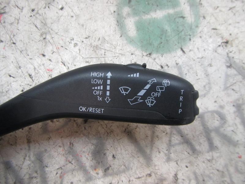 Recambio de mando intermitentes para skoda fabia (5j2 ) 1.2 referencia OEM IAM 6Q0953513AJ9B9  