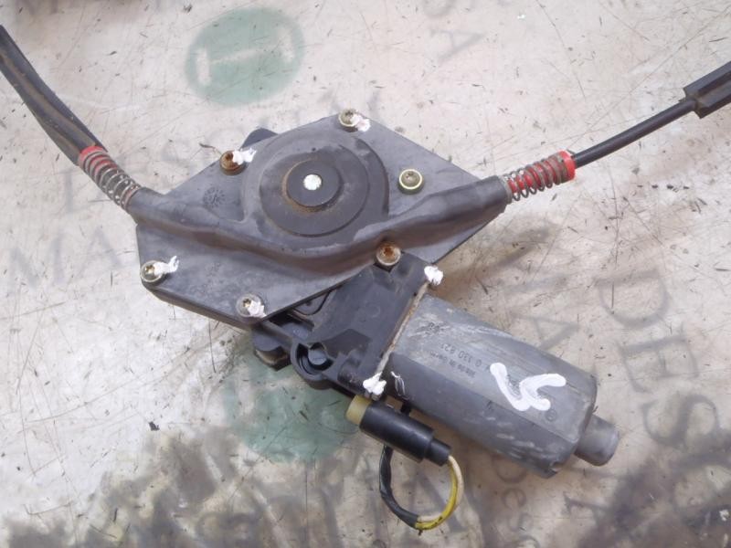 Recambio de elevalunas delantero derecho para ford fiesta berlina tattoo referencia OEM IAM   